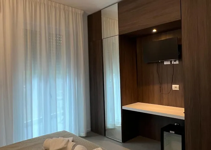 Otel Lux Mima Milano Marittima